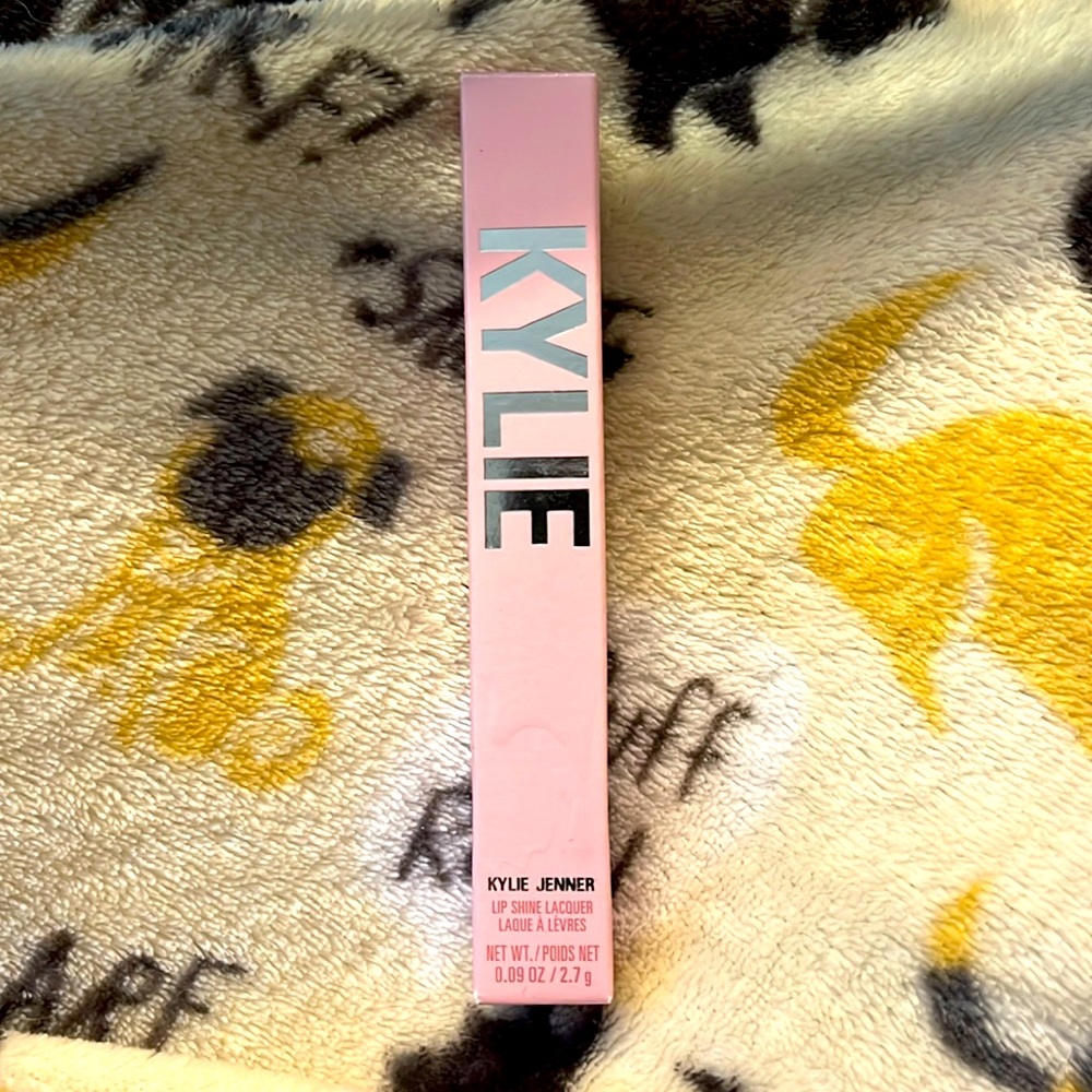 KYLIE COSMETICS Lip Shine - a whole lewk - brand new
